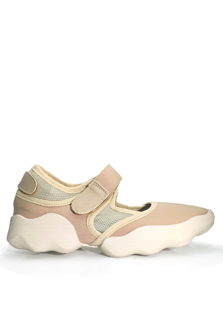 Breathable Casual Shoes VC7300