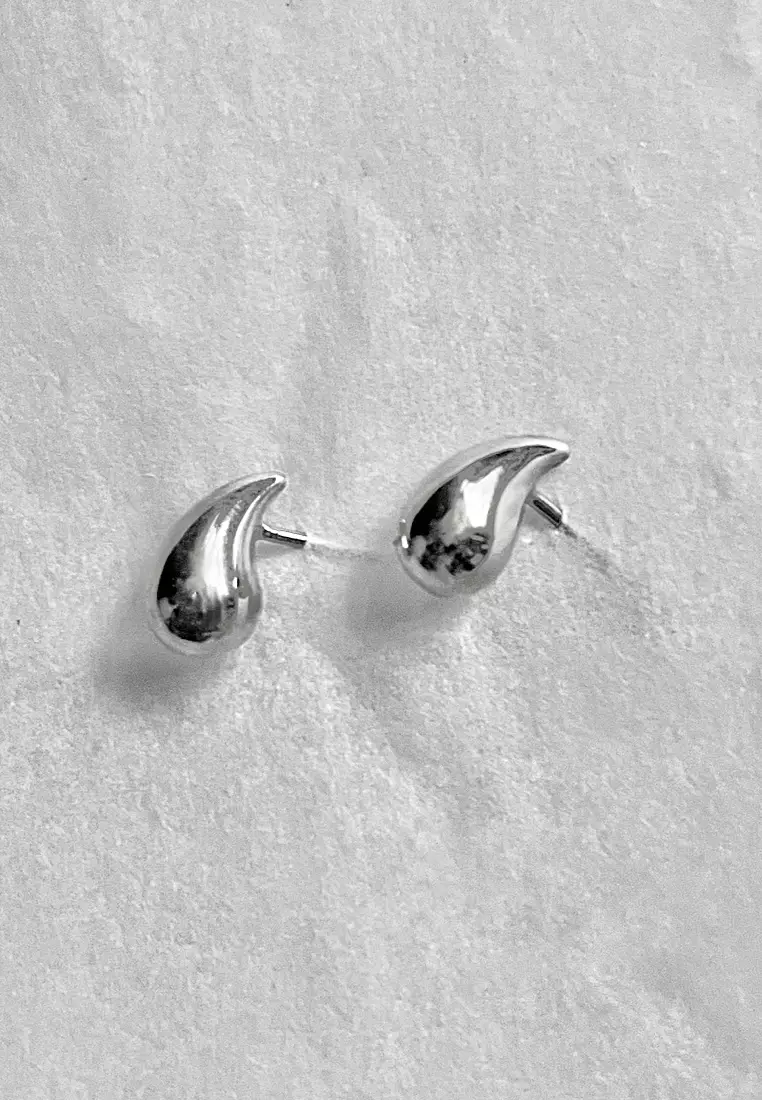 Lacrima 18K White Gold Stud Earrings in Small