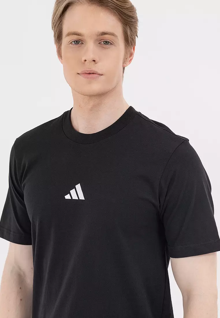 Essentials Small Logo Single Jersey T-Shirt