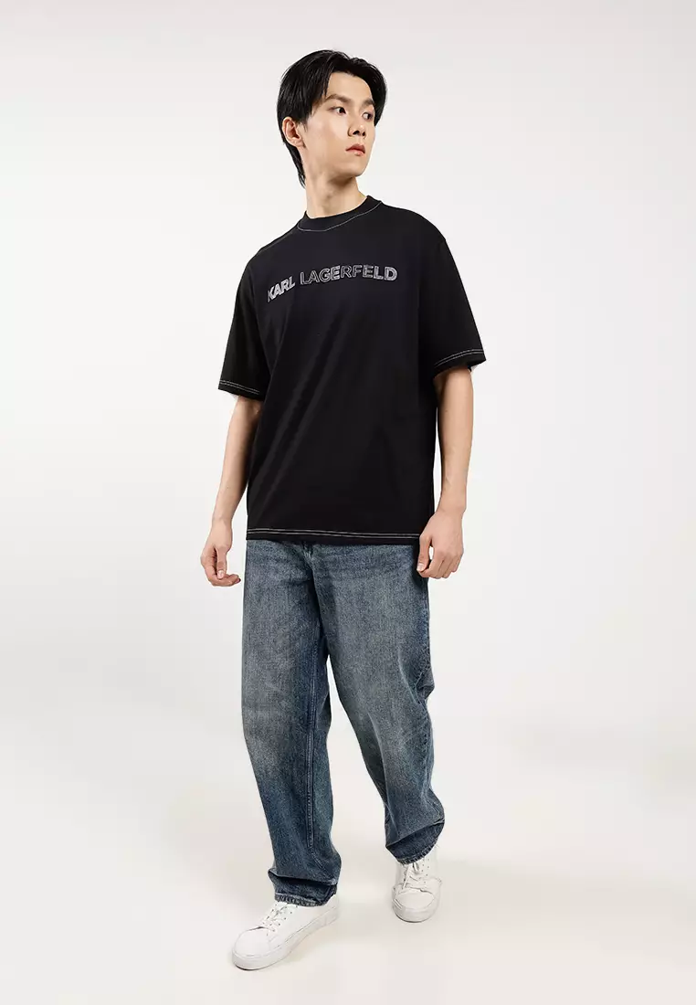 T-Shirt With Contrast Stitching