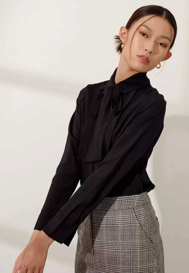 Dressing blouses shop