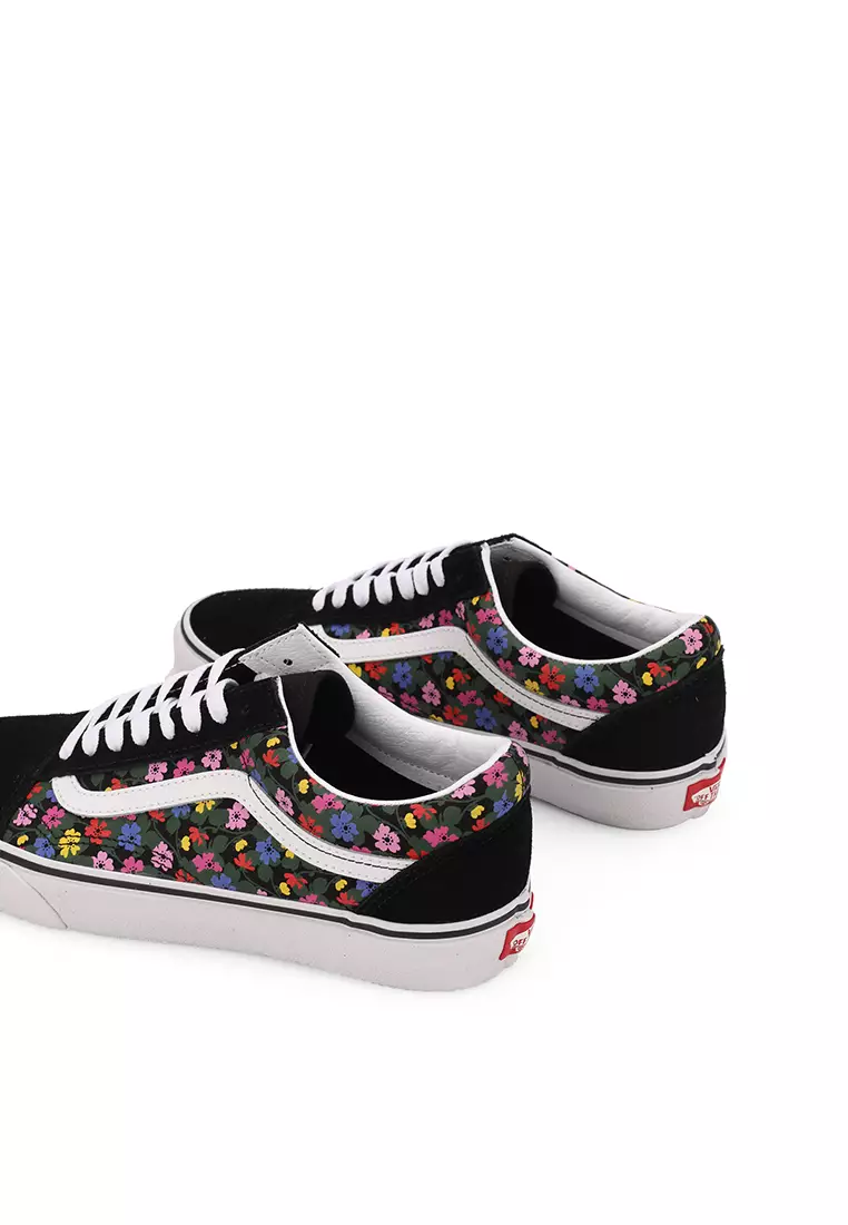 Ua old skool lux floral best sale sneaker