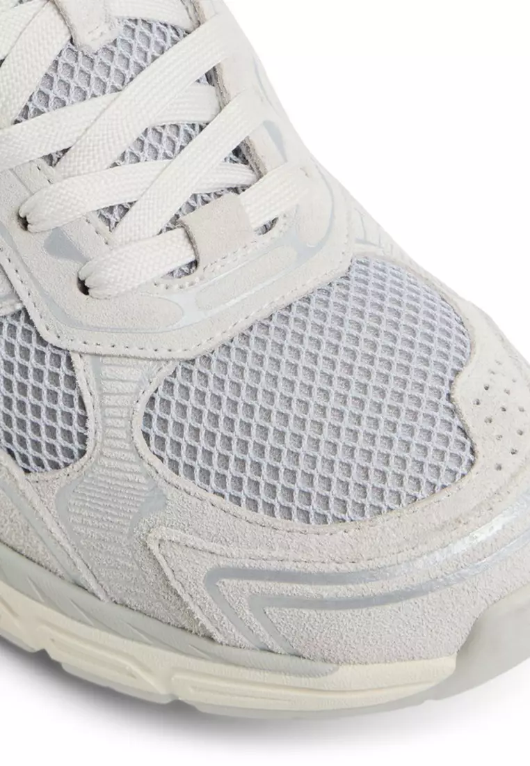Blade Sneakers
