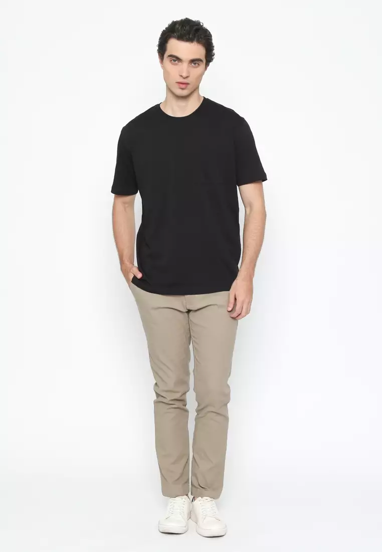 MEN'S BLACK PLAIN T-SHIRT WITH POCKET