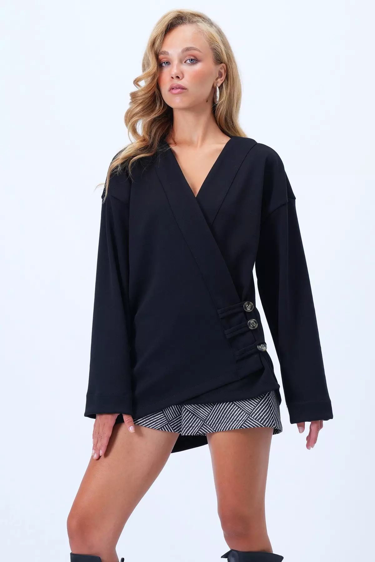 Women's Black Double-Breasted Asymmetric Cut Button Detailed Kimono Jacket Alc-X14411