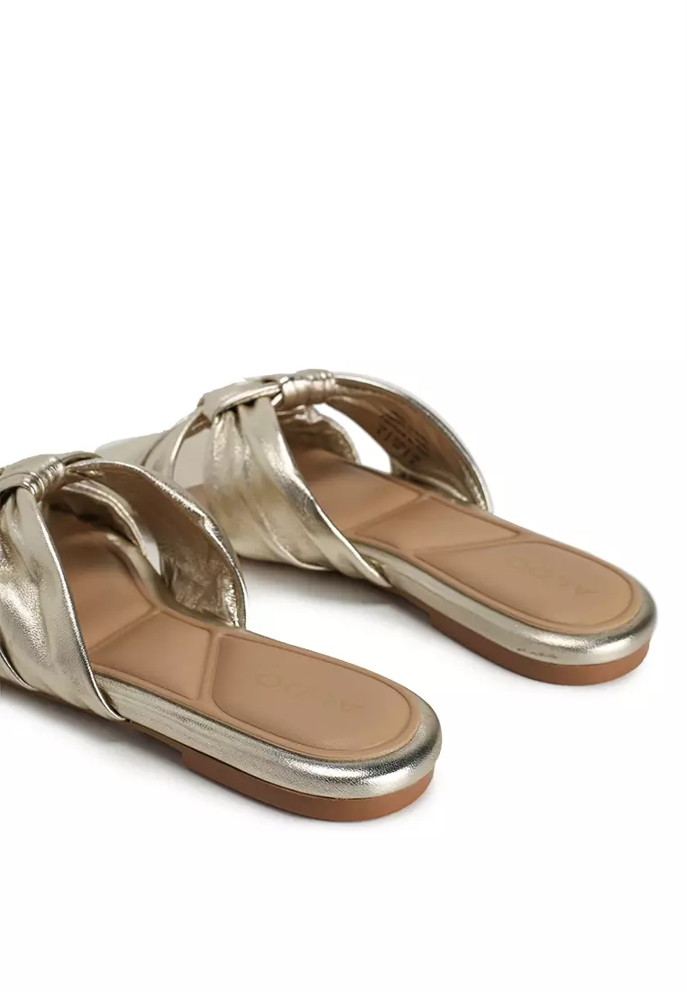Henrielle-In Sandals