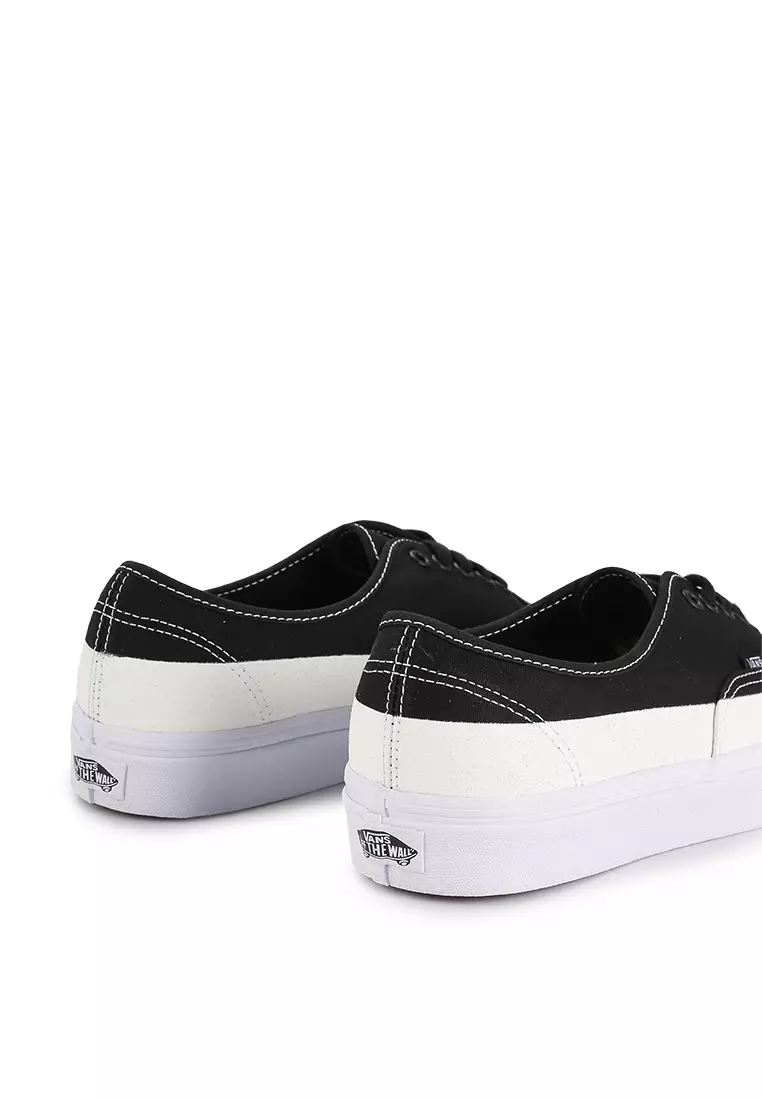 All black vans hotsell with white sole