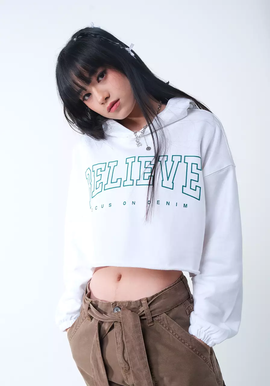 Sweatshirt Hoodie Wanita Cropped Peggy White