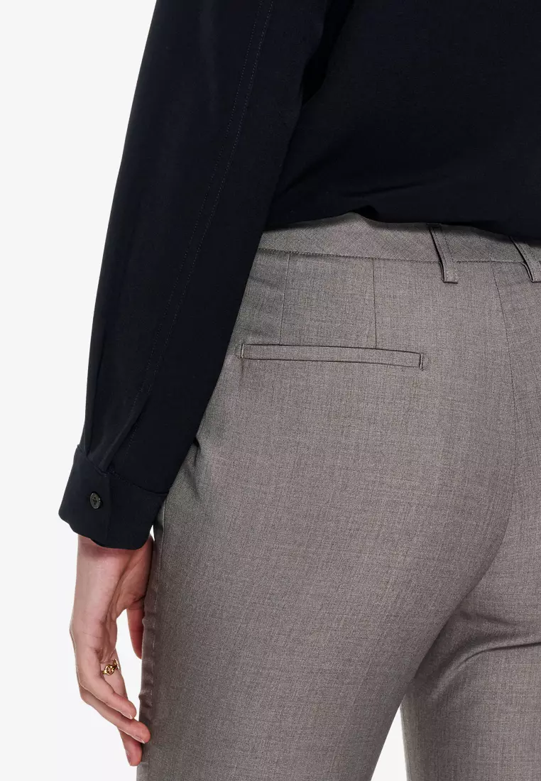 Black Stiff-Feeling Long Sleeve Top