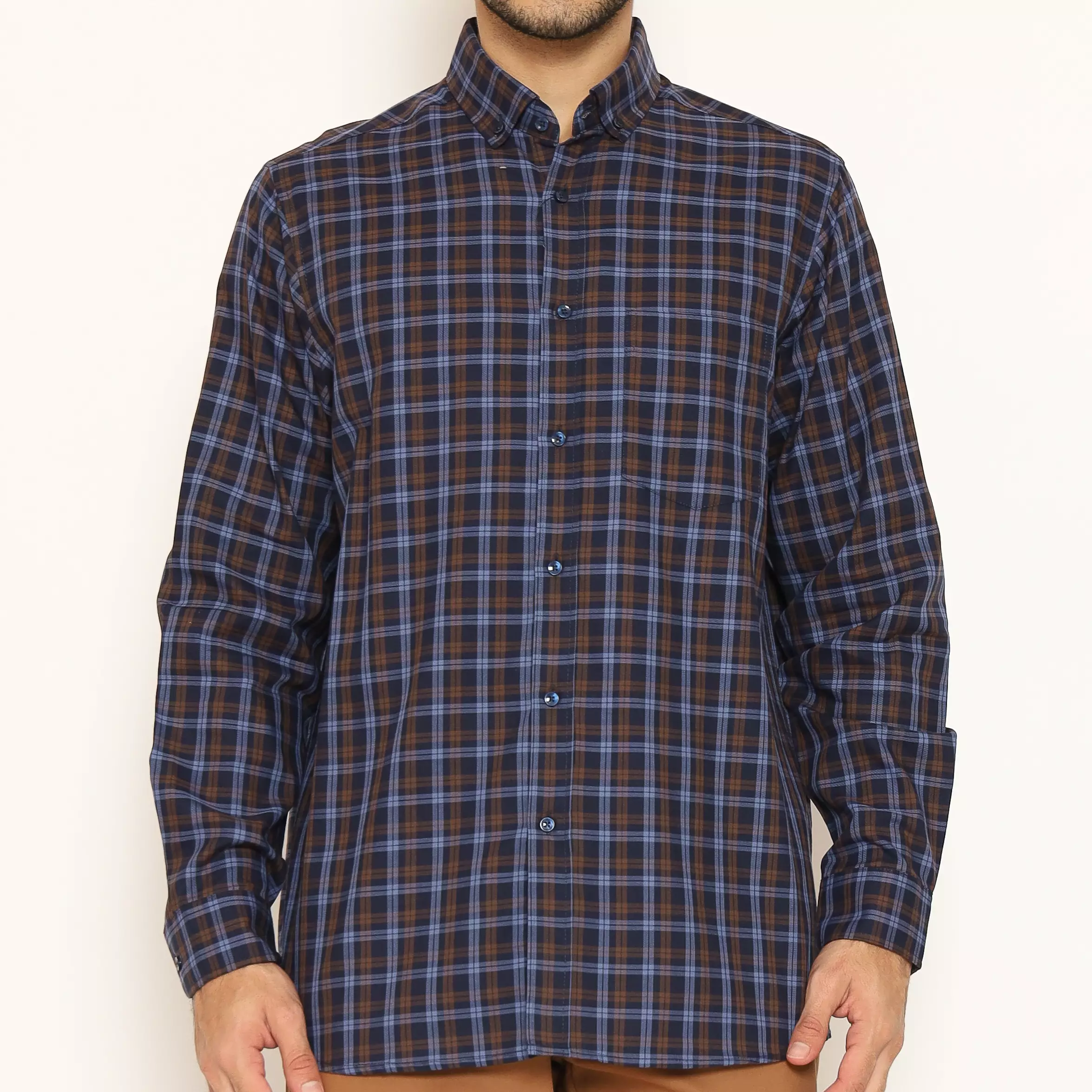 Lawell Kemeja Pria Lengan Panjang Kotak-Kotak Regular Fit Warna Navy - RAFA-MLRF