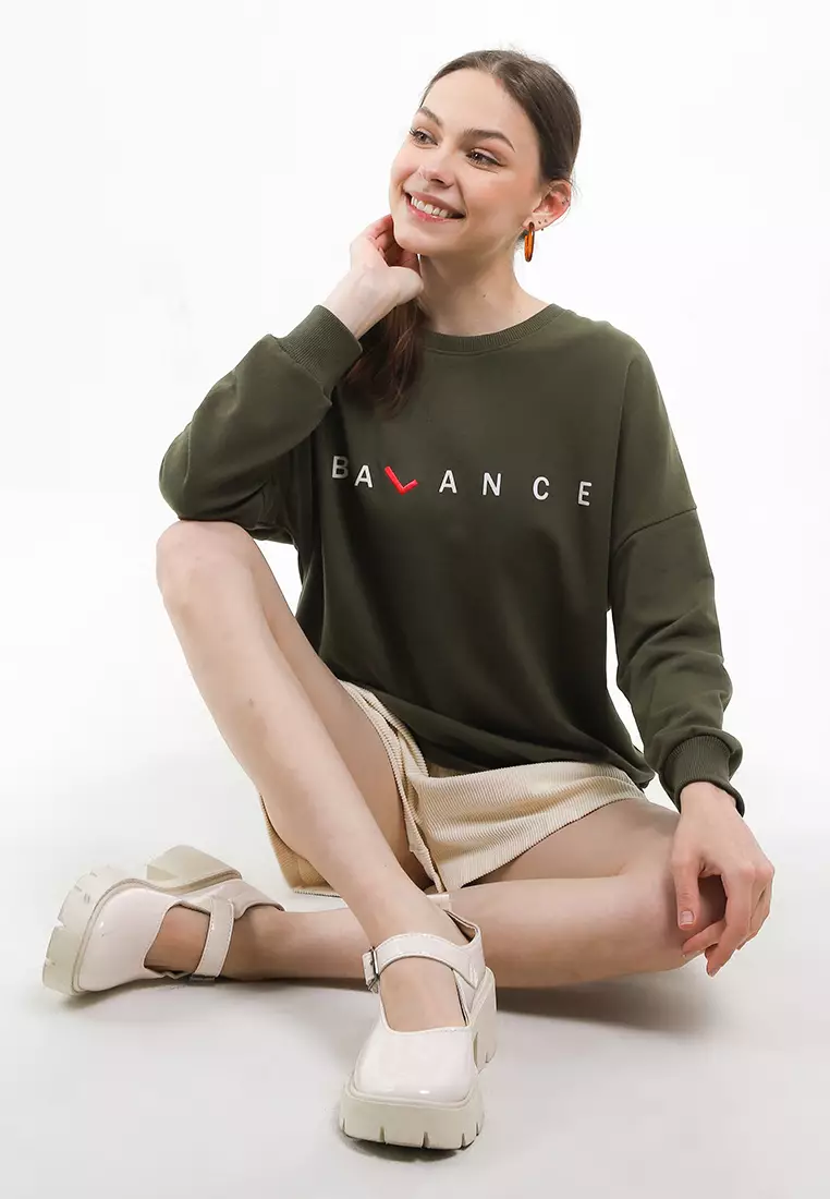 CG Sweater Oversize Fit