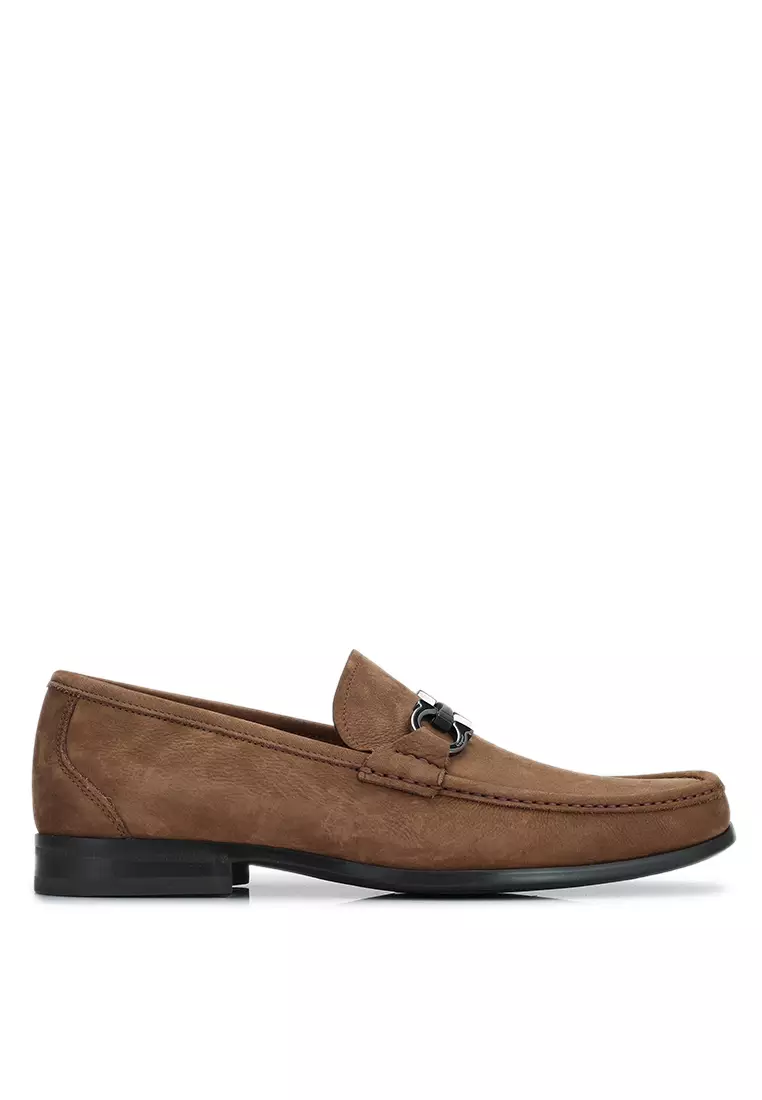 Buy Salvatore Ferragamo Grandioso Loafers (ik) 2024 Online | ZALORA ...