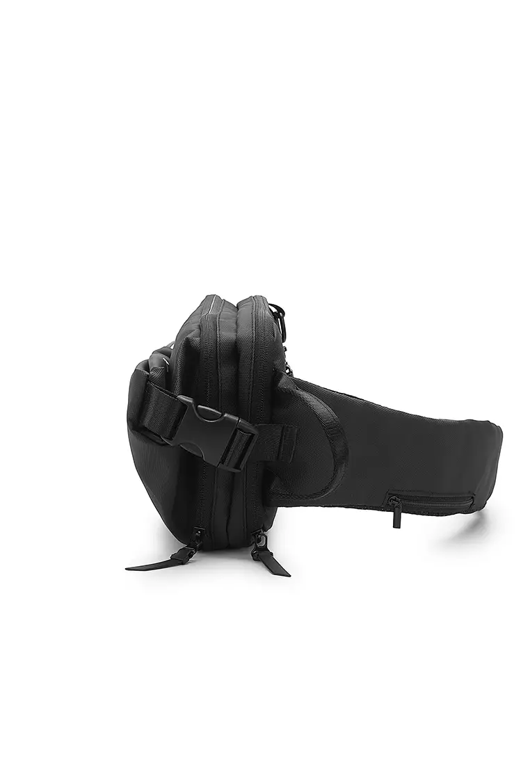 Men's Chest Bag / Sling Bag / Crossbody Bag (Tas Dada / Tas Selempang Pria) - Hitam