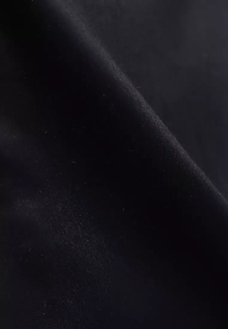 MANZONE - Kemeja Batik Shanghai Lengan Panjang Pria Ernando Modern Fit - Black Warna Black