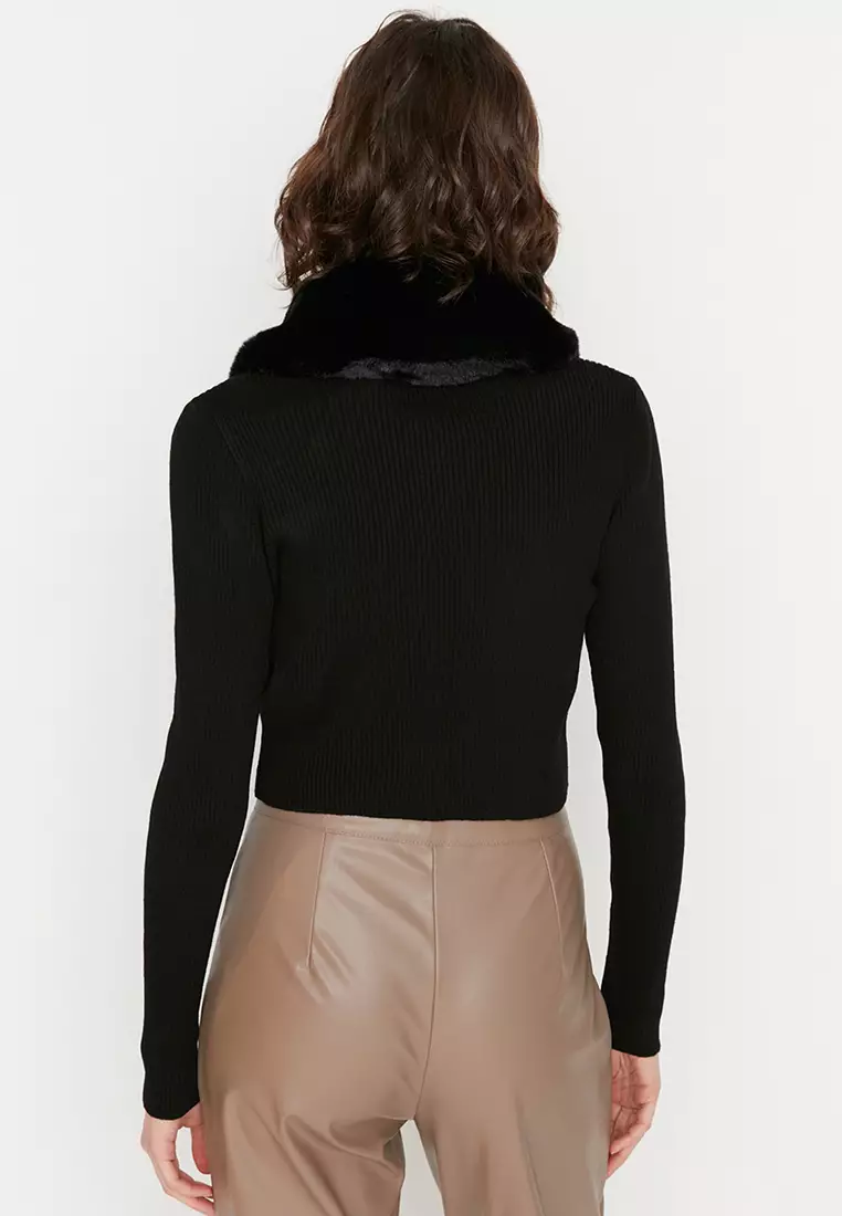 Faux Fur Collar Knitted Cardigan