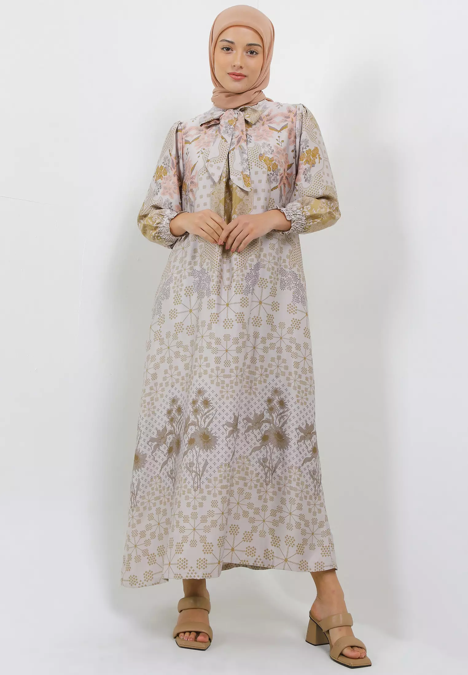 MFMW Alishbah Dress Gamis Satin Cream Motif Bunga