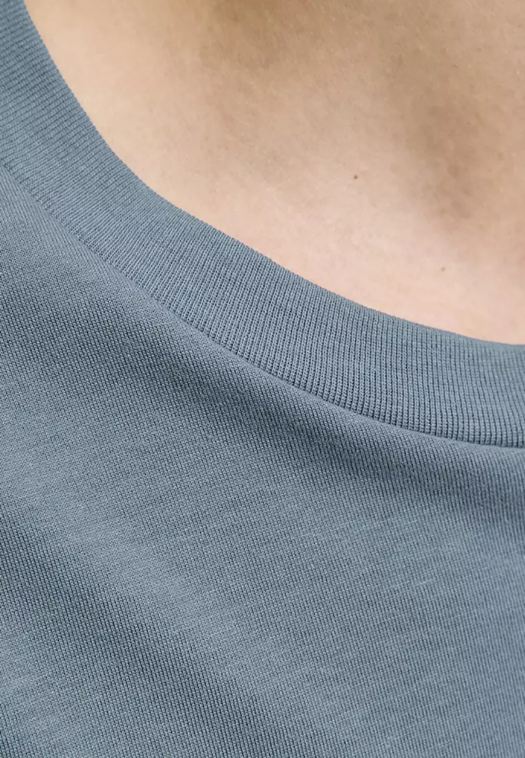 Yuki Crew Neck T-Shirt