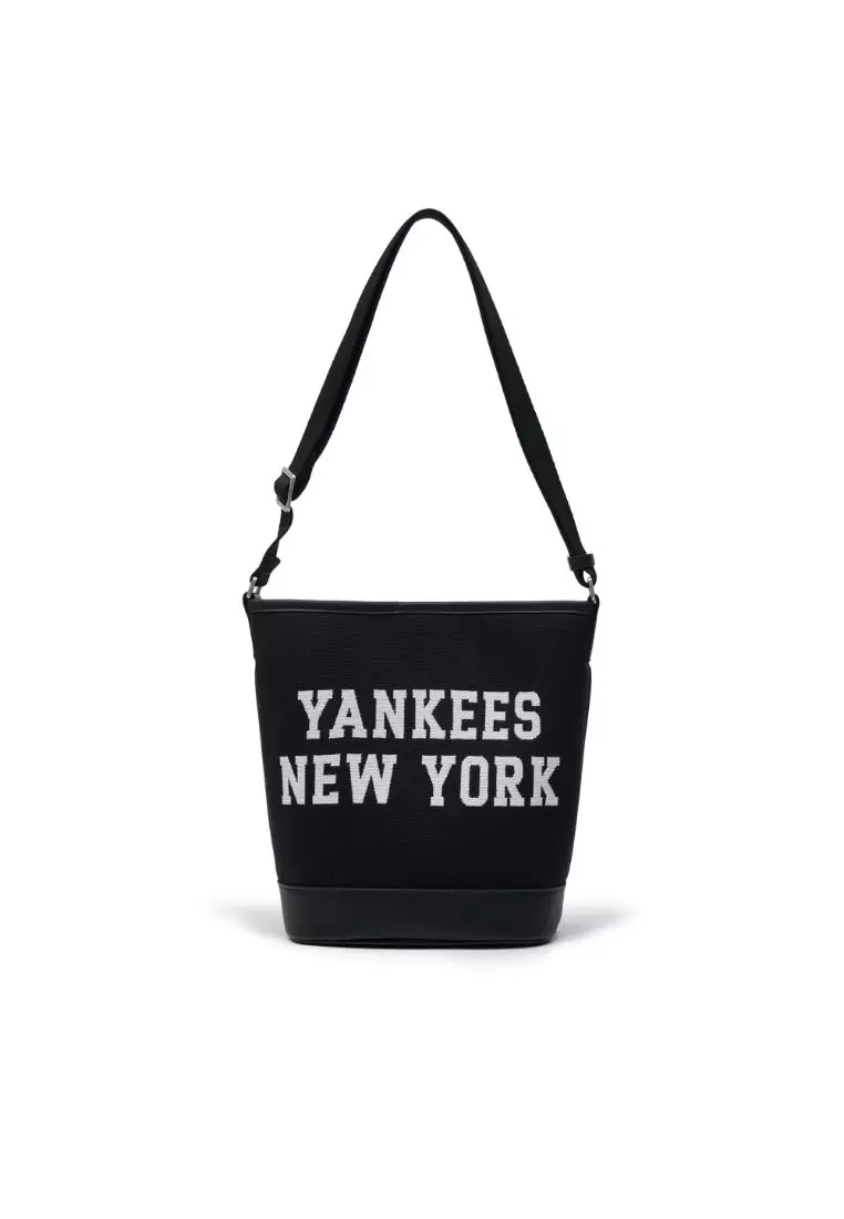 ☆送料・関税込☆MLB★Varsity jacquard bucket bag★ Túi MLB Korea Varsity Jacquard Bucket Bag New York Yankees