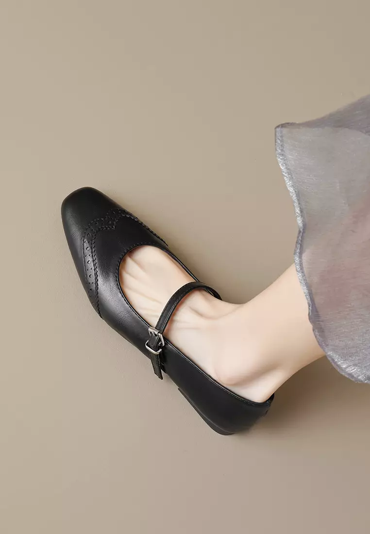 Brogue Microfiber Leather Mary Jane Shoes WW821-1