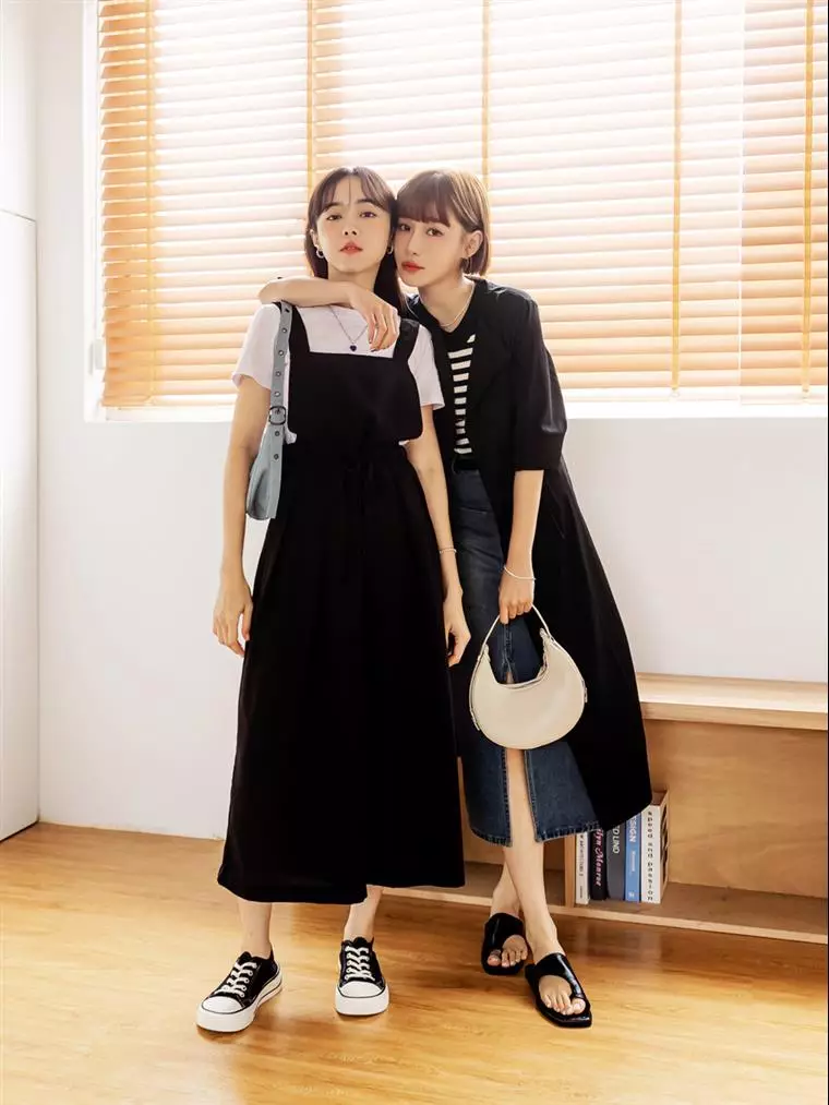 Soft Smooth Solid Color Open Front Buttoned Cardigan Long Dress [DA9739]