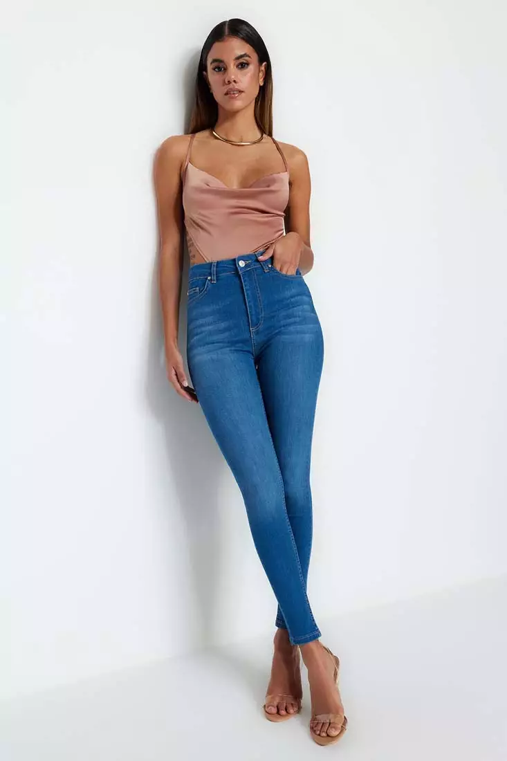 Slimming Effect Super High Waist Skinny Jeans