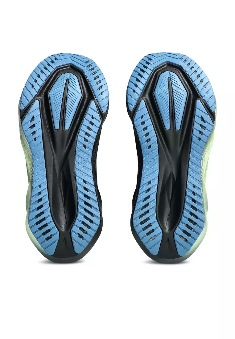 Women NOVABLAST 5 LUXE Running Shoes