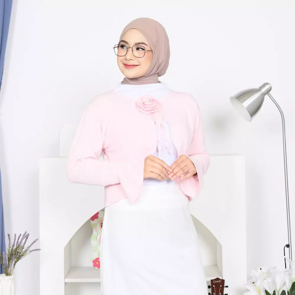 Rose Cardigan - Soft Pink M19822 R88S5