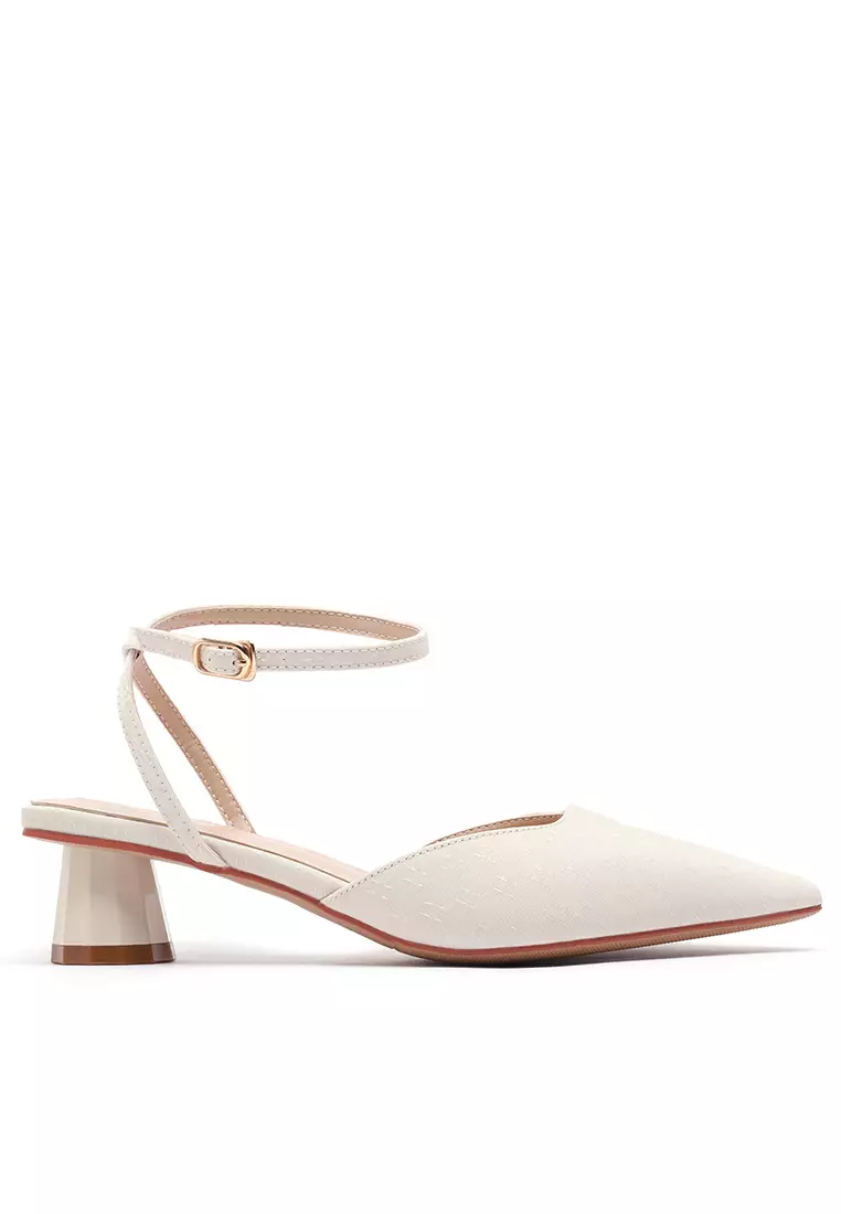 Discount on Twenty Eight Shoes  shoes - SKU: 5cm Pointy Strap Mid Heel Sandals 2240-4