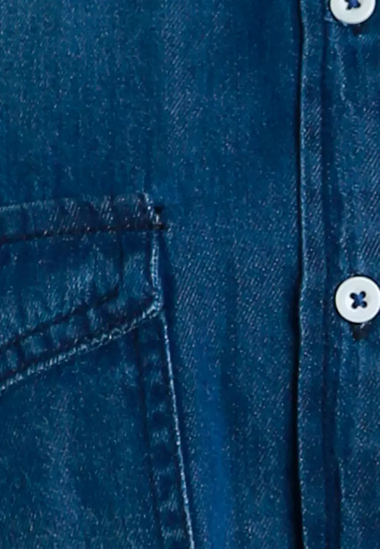 Kemeja Denim Ombre Kancing Bawah Biru Tengah