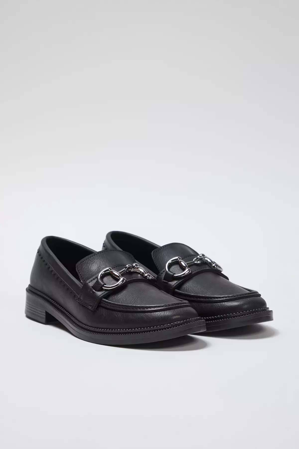 Black Buckle Detailed Flat Women's Loafer Shoes Takss25La00002