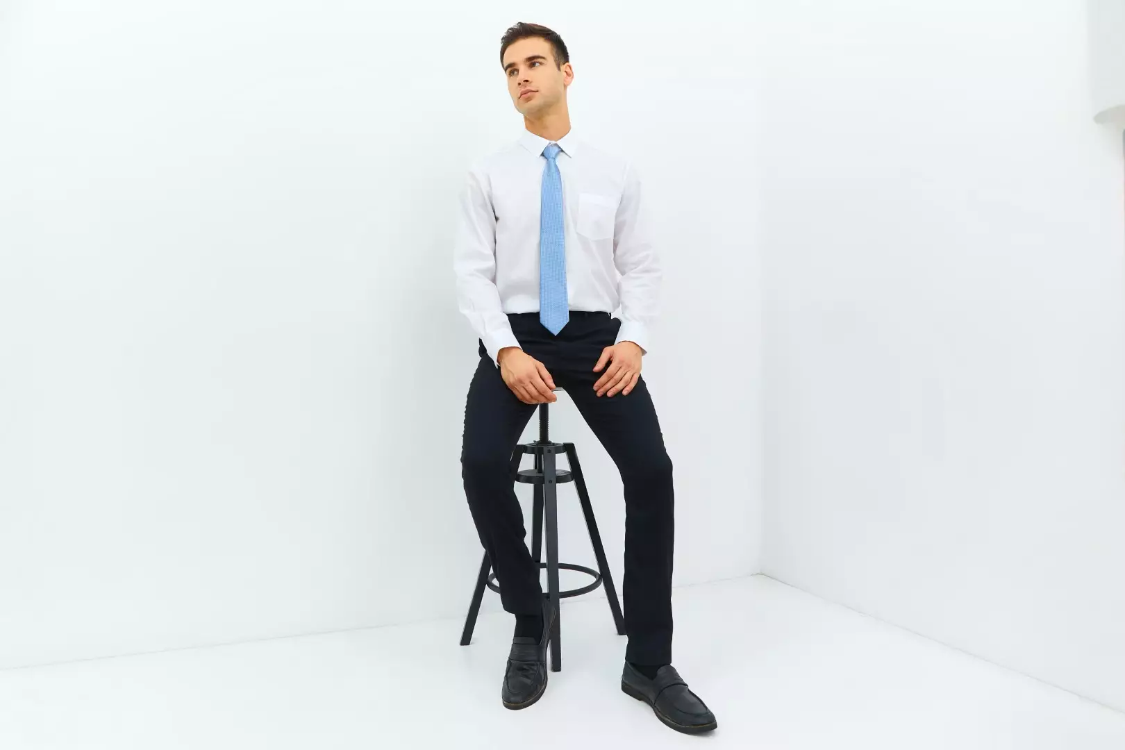 Jobb Penley Kemeja Pria Lengan Panjang Regular Fit Putih