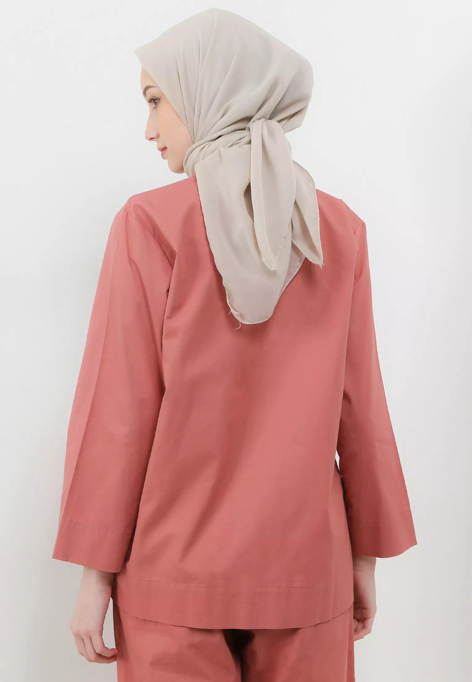 MFMW Latusha Atasan Blouse Brick Dust