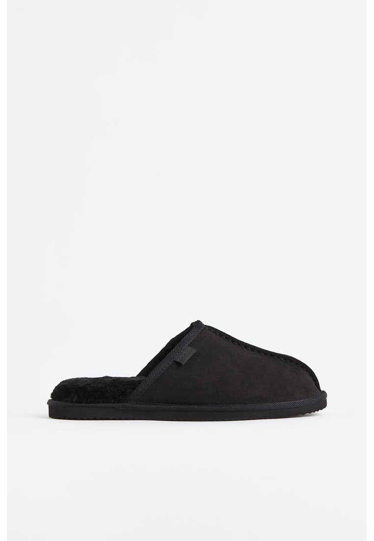 Pile-lined slippers