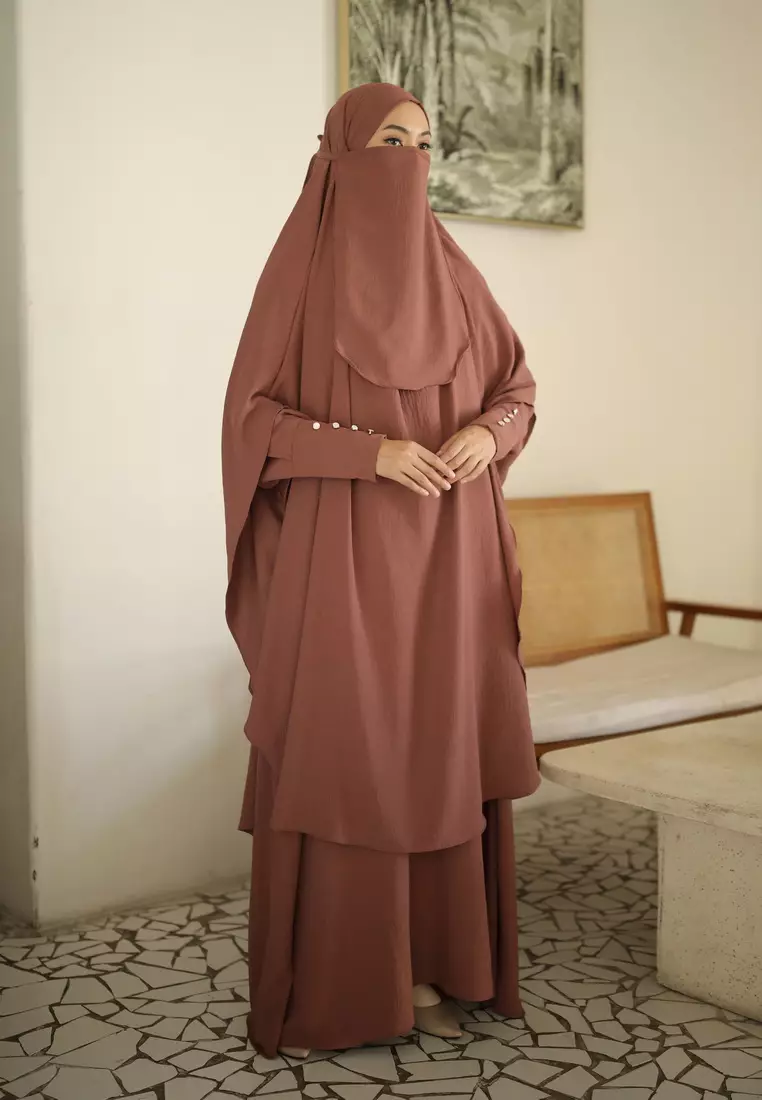 Cotton Bee - Yadira Set Abaya | French Khimar Dress Abaya - Brickwood