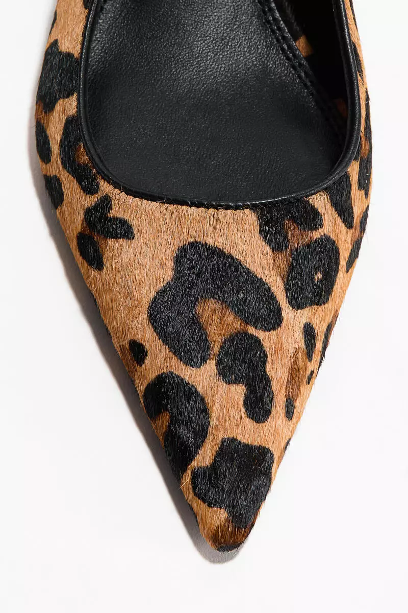 Kitten-heeled leather slingbacks