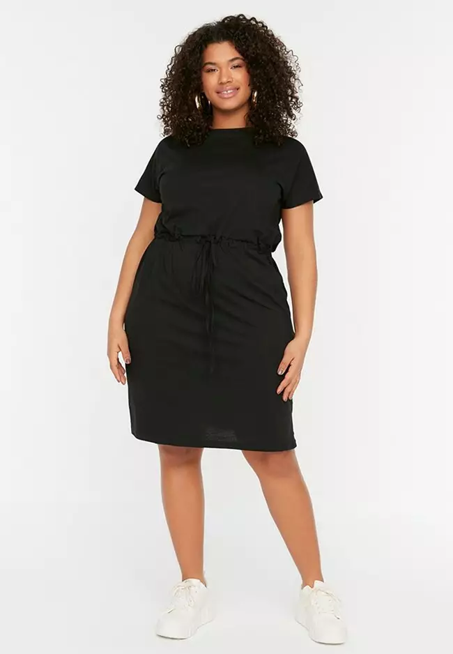 Black plus size online t shirt dress