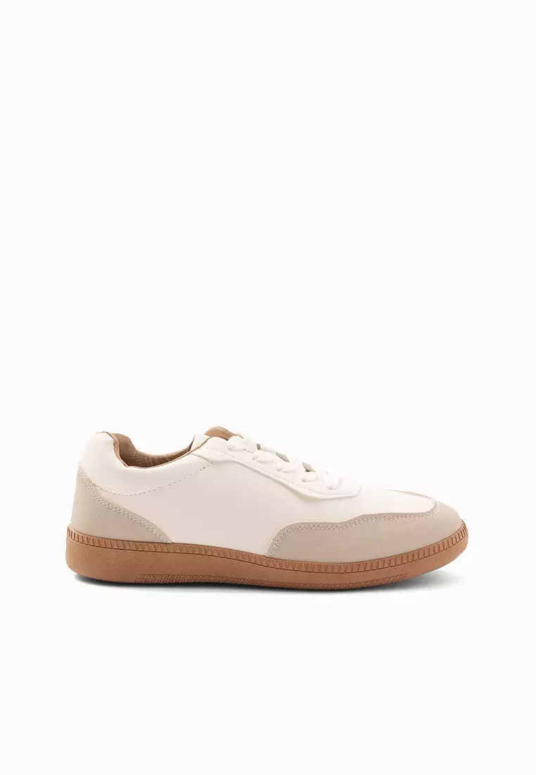 Discount on Cln  shoes - SKU: Carla Lace-Up Sneakers