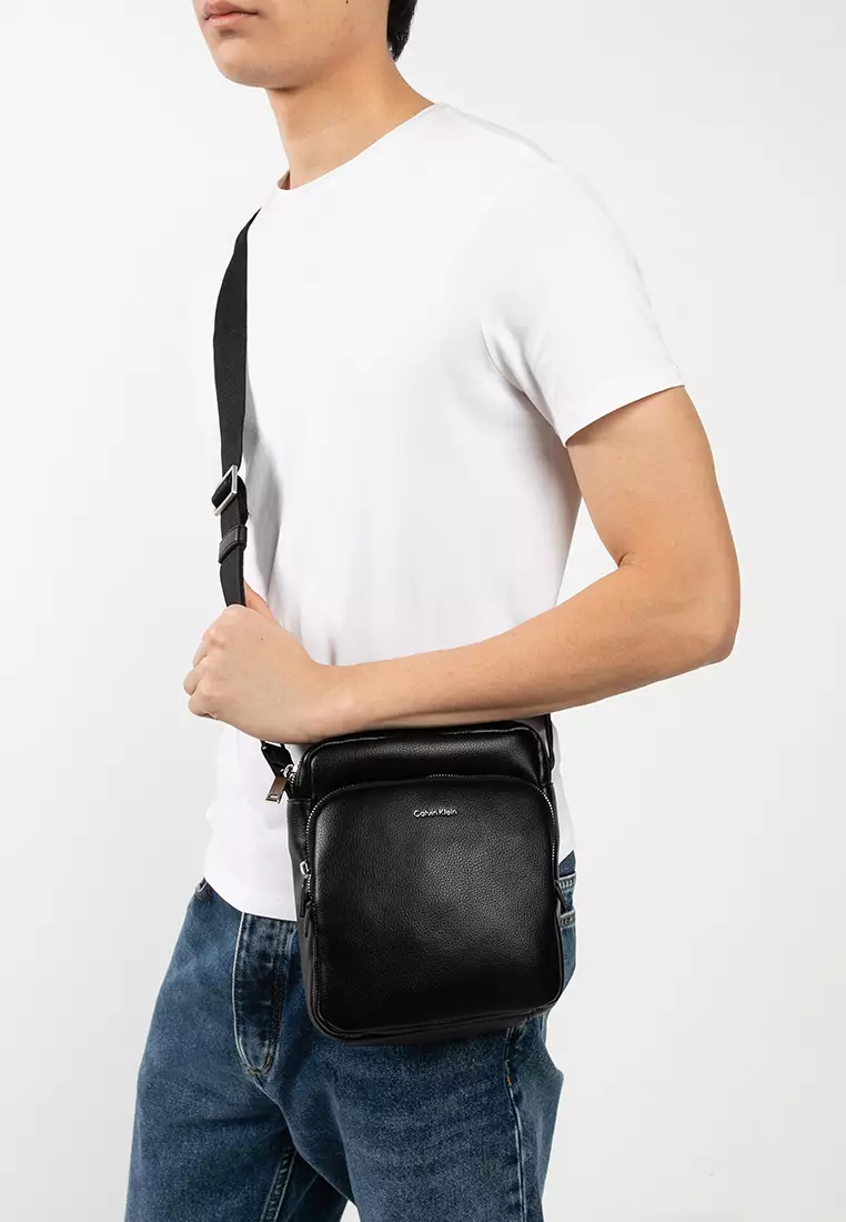 Raised Pocket Reporter Bag