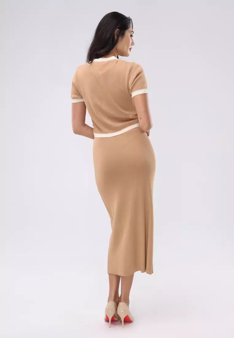 Knitted Short Sleeves Blouse/Skirt Terno