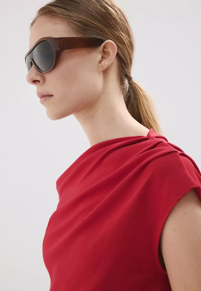 Asymmetric Ruched Top