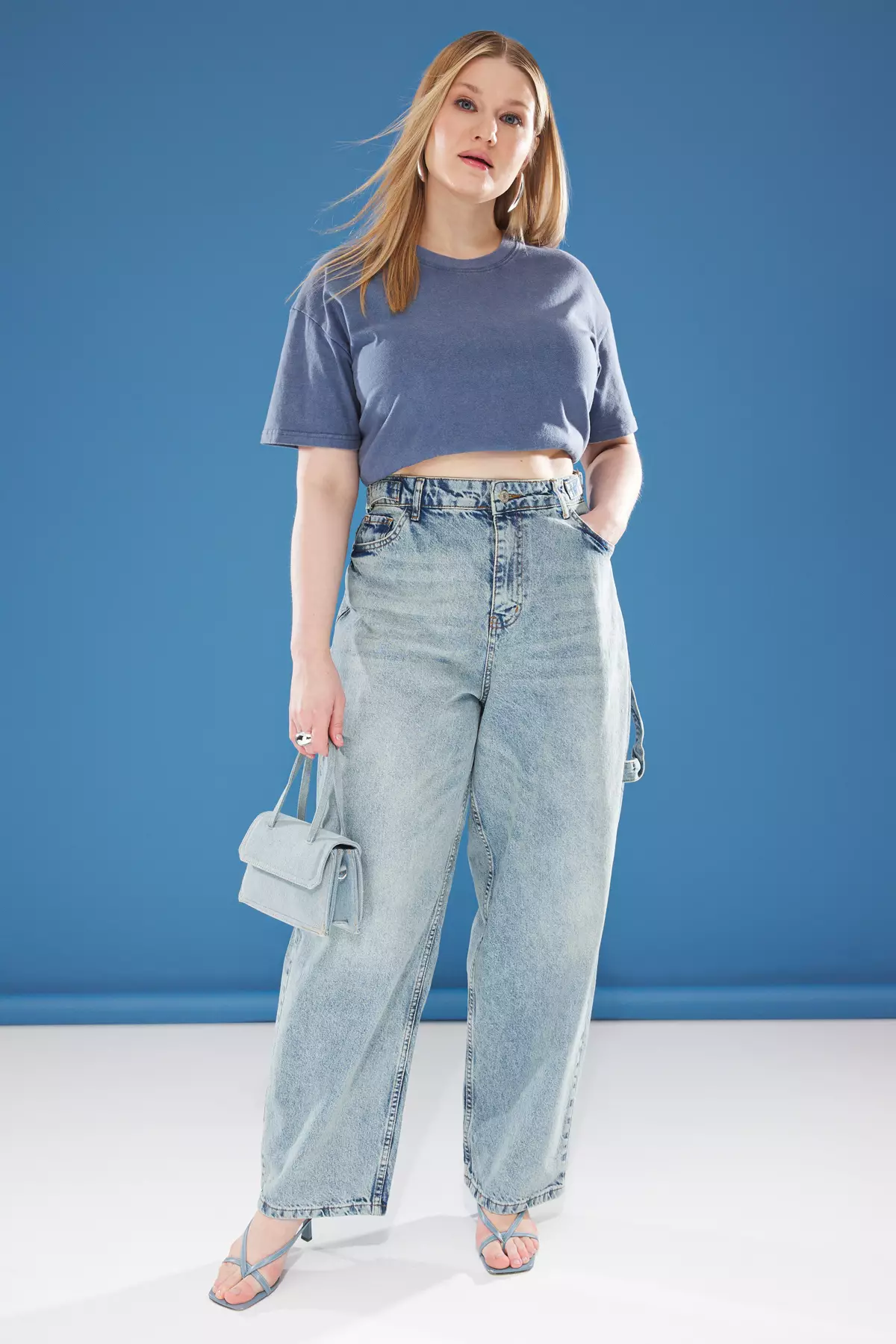 High Waist Pipe Leg Plus Size Jeans