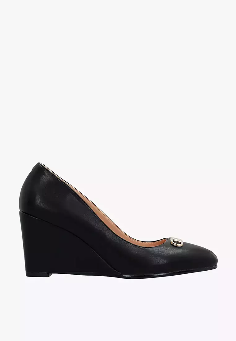 Discount on Nine West  shoes - SKU: Cannes Wedge Pumps Black