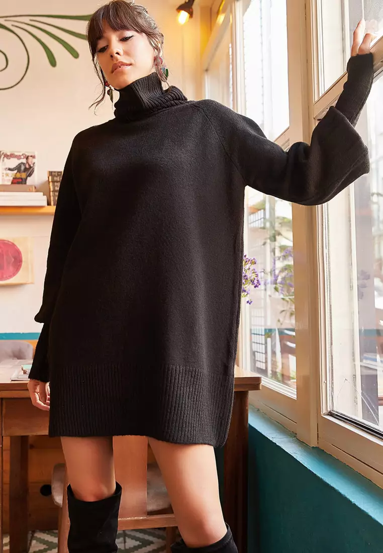 Turtleneck Balloon Sleeves Knitted Dress