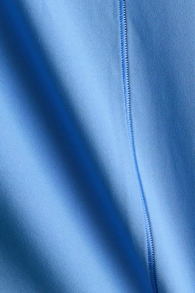 Sports top with DryMove™