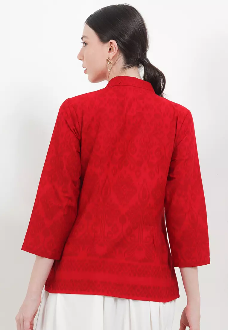 Kebaya Batik Classic 7/8-length Sleeves