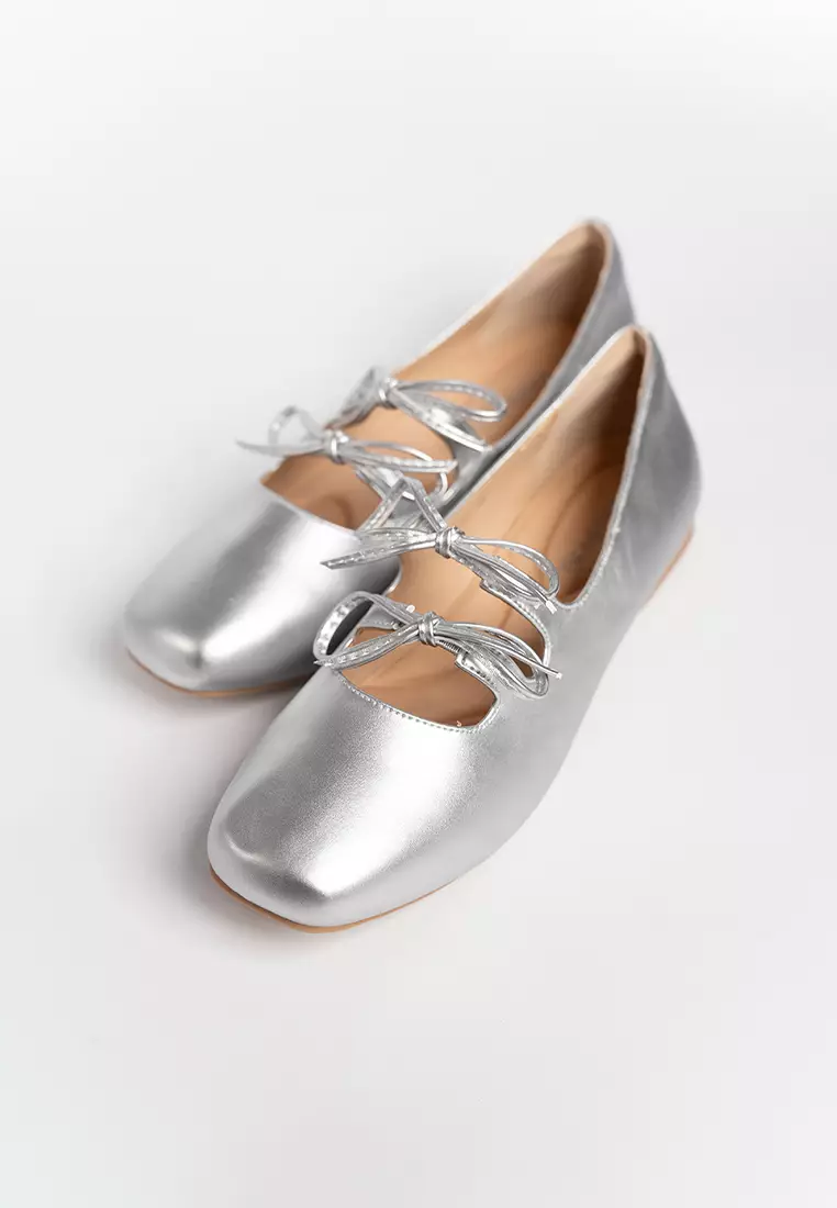 Clara Glossy Ribbon Flats