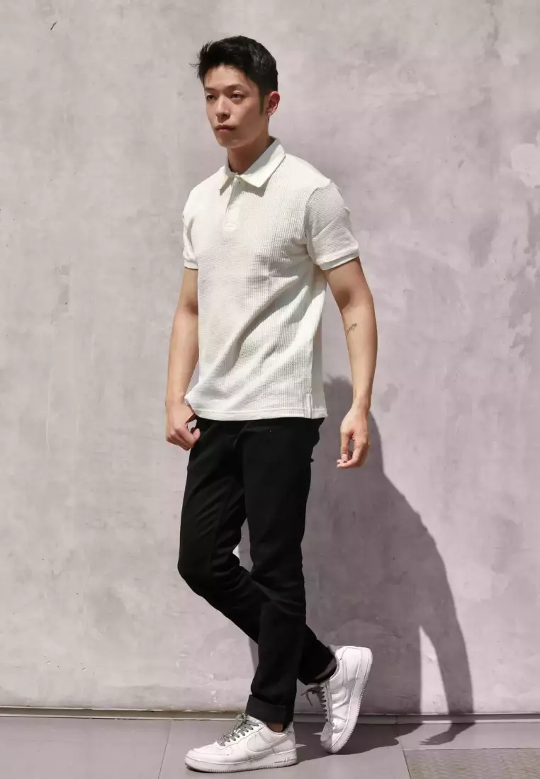 Kale Wale White / Kaos Rajut Pria Lengan Pendek