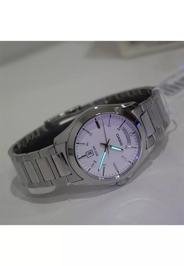 MTP-1370D-7A3 Men Analog Watch with Silver Stainless Steel Band