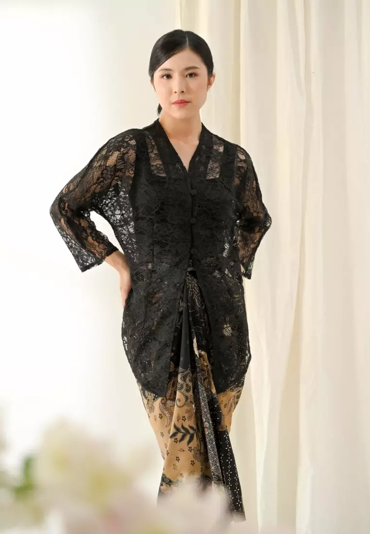 Aruna kebaya blouse