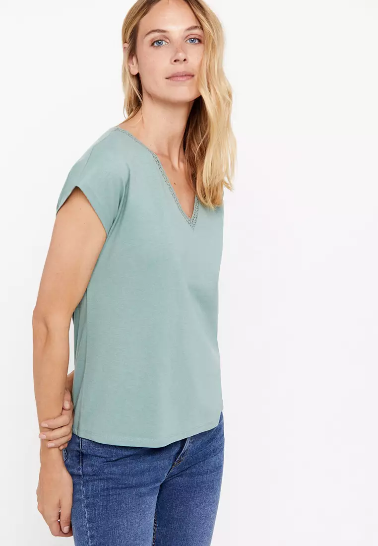 V-neck T-shirt With Lace Detail